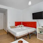 Benalbeach Apartamento *